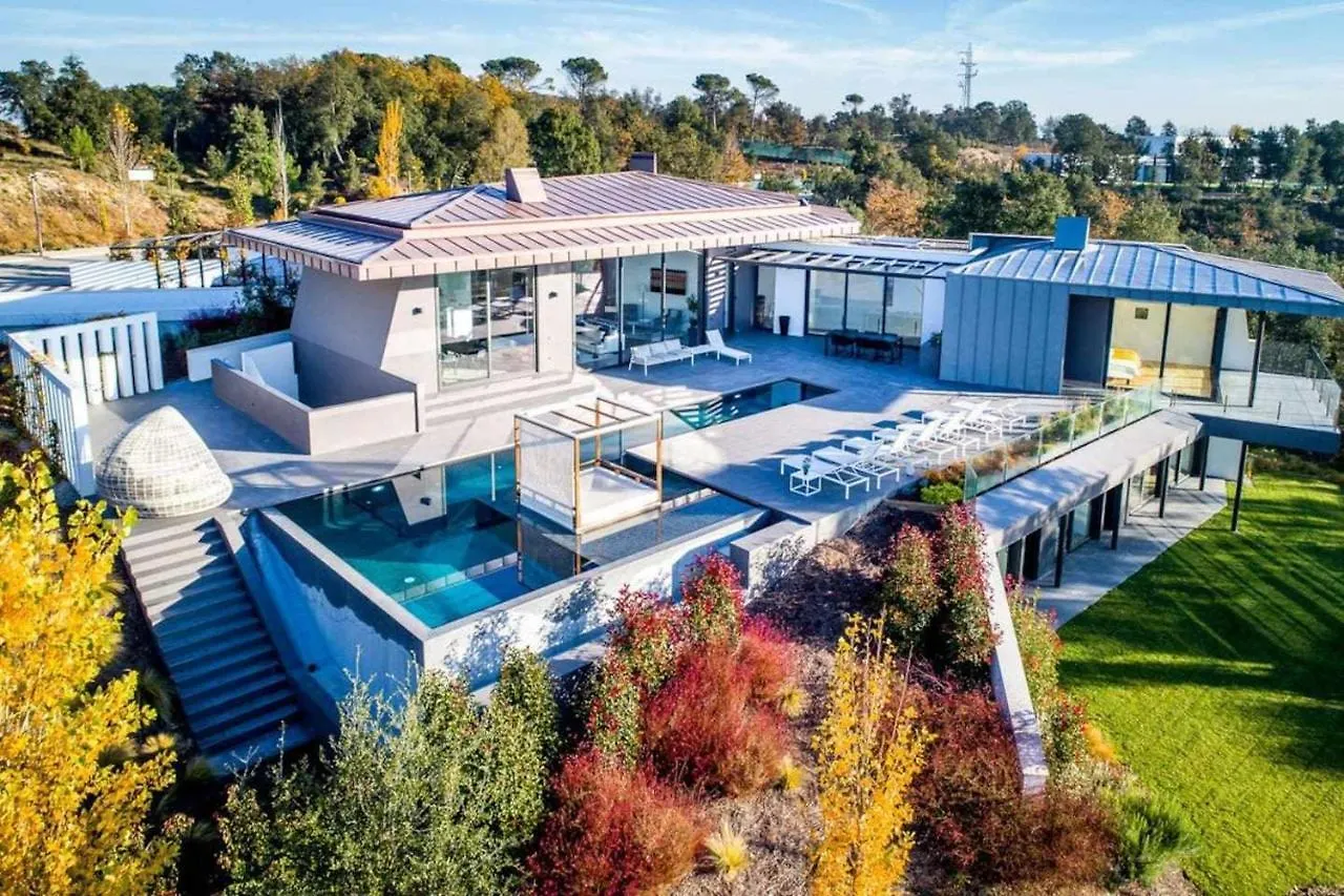 Luxurious Golf Villa La Vinya 5 Caldes de Malavella