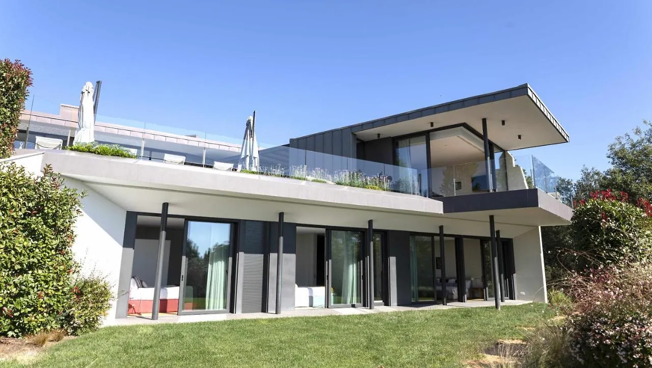Luxurious Golf Villa La Vinya 5 Caldes de Malavella