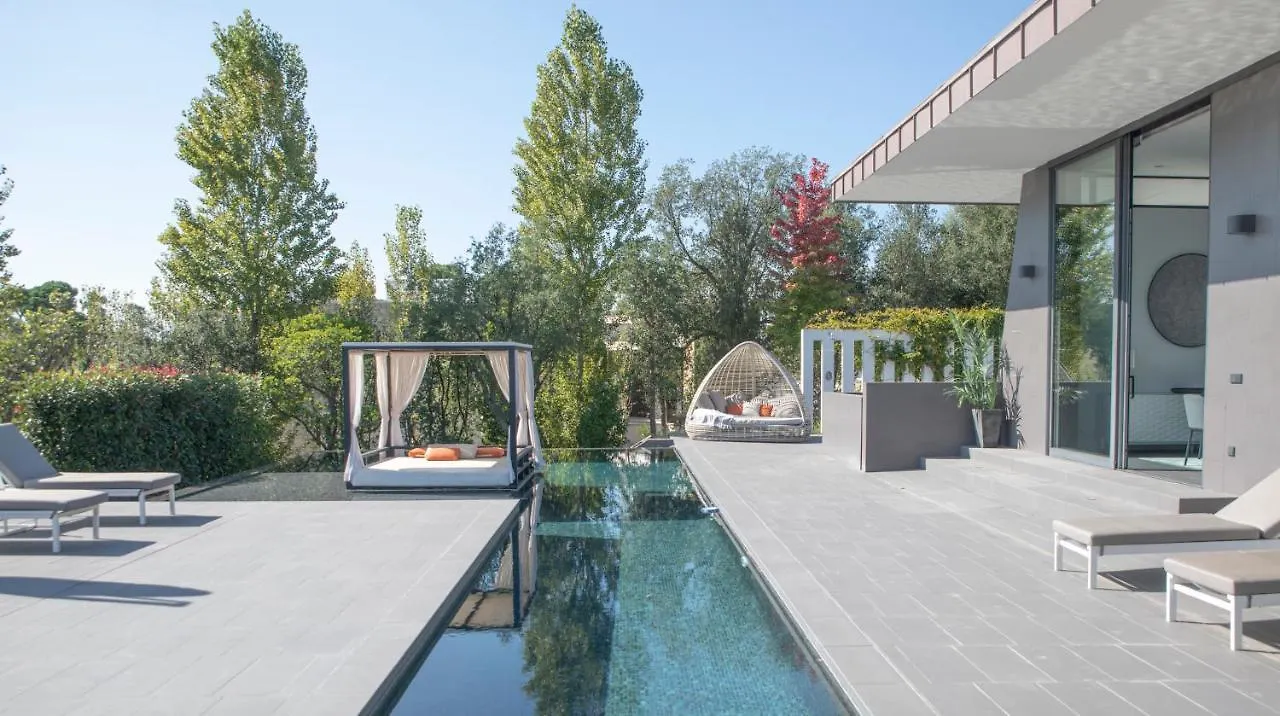 Luxurious Golf Villa La Vinya 5 Caldes de Malavella